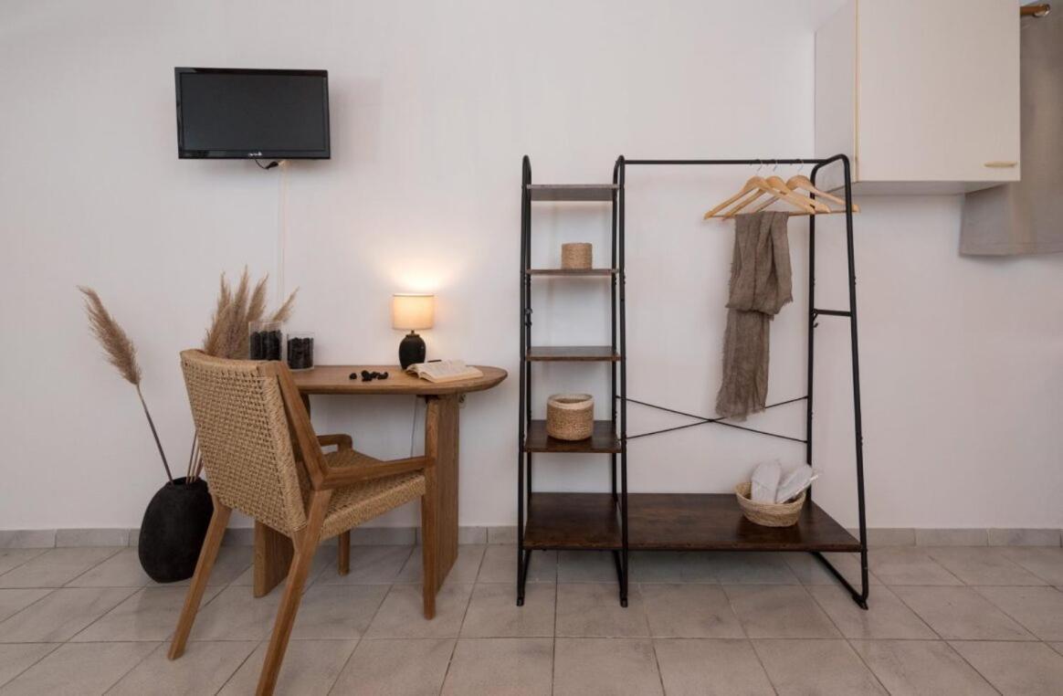Kanelis Studios & Suites Mytakas Esterno foto