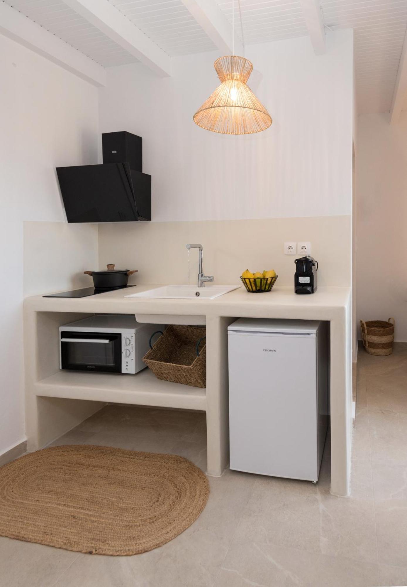 Kanelis Studios & Suites Mytakas Esterno foto
