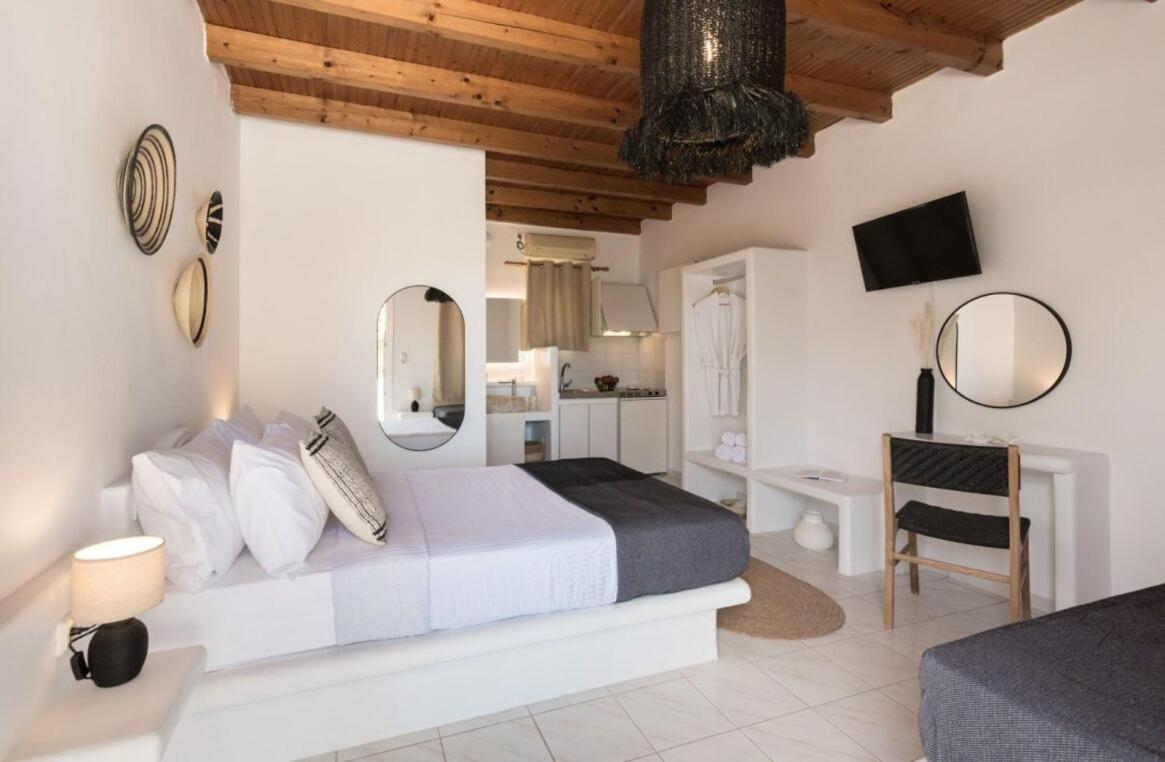 Kanelis Studios & Suites Mytakas Esterno foto