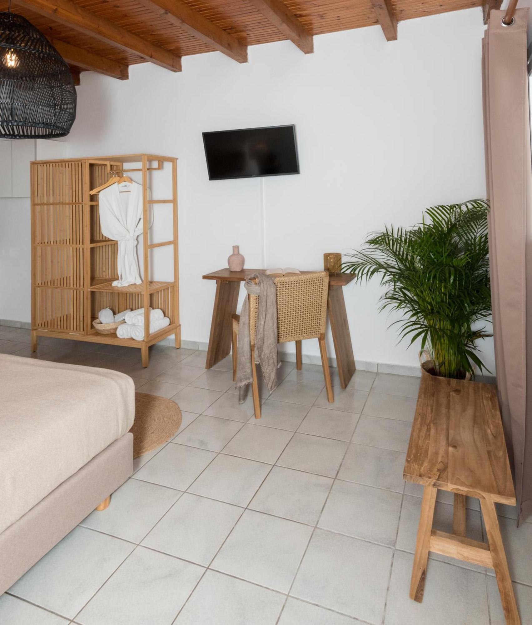 Kanelis Studios & Suites Mytakas Esterno foto